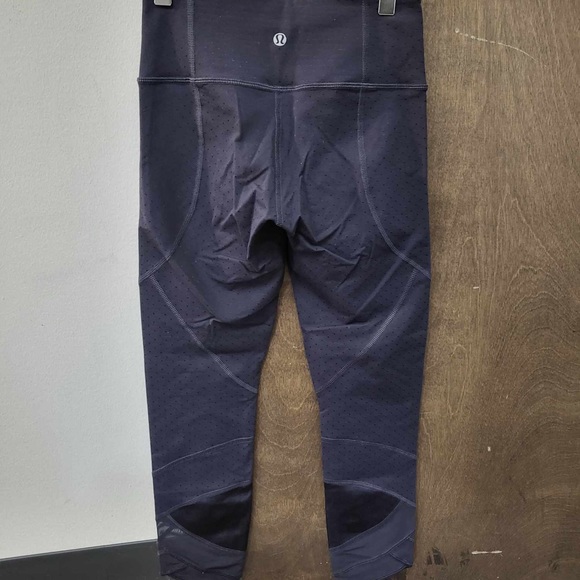 Lululemon Dark Purple Leggings Size 2 - Picture 3 of 3